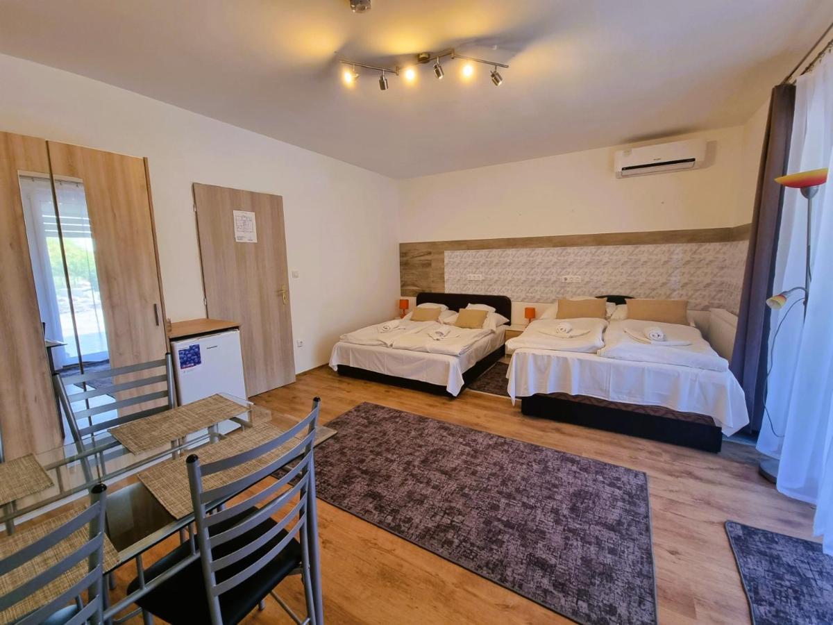 Duna-Beach Apartman Kimle Esterno foto